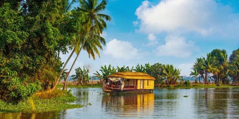 Best places to visit in Kerala for Honeymooners and Vacationers