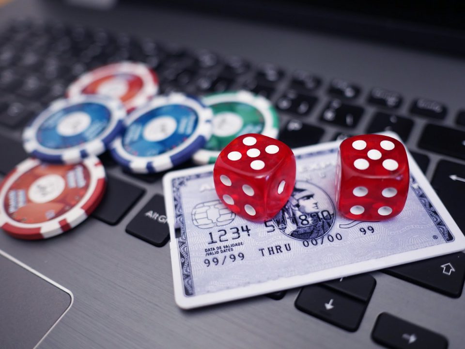 A Newcomer’s Guide to Online Casino Strategies and Bets